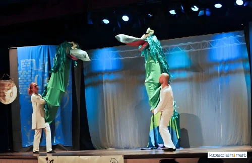 bajka-o-smoku-kubie-teatr-a-00001-upscaled