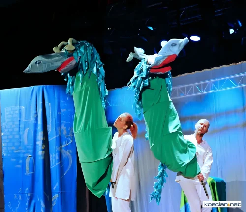 bajka-o-smoku-kubie-teatr-a-00002-upscaled