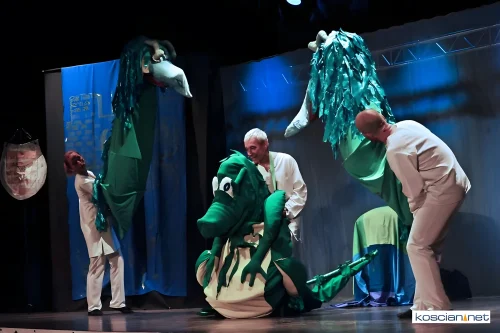 bajka-o-smoku-kubie-teatr-a-00003-upscaled