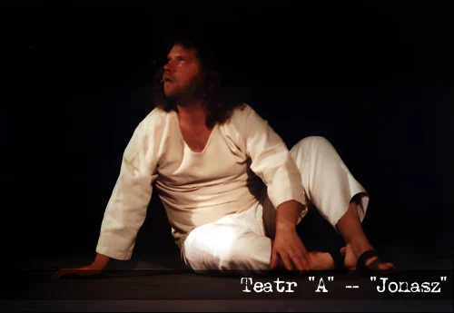 jonasz-teatr-a-00008-upscaled