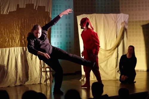 kto-ty-jestes-teatr-a-00019